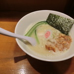 鶏ラーメン TOKU - 鶏白湯ラーメン750円