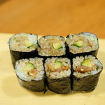 こい勢 - 赤貝ひもとホッキひもの巻物