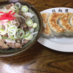 青竹手打ラーメン 日向屋 - チャーシュー丼と餃子