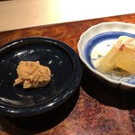 菊鮨 - 余市の鮟肝と数の子・・お酒がすすむ品