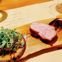 マジカメンテ - 安曇野放牧豚の薪火焼き　ハーブでマリネされています