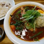 Supaisurigukouraku - エビ・トマト・ベーコンのカレー(1480円)