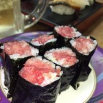 立喰い寿司　七幸 - 鉄火巻
            マグロたっぷりで人気のワケに納得