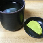 天丼 吉兵衛 - お茶とたくあん