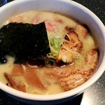 らーめん楓 - チャーシューめん(とんしお)　1050円