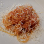T.N - トマトソースと24か月熟成のパルミジャーノチーズのスパゲッティーニ