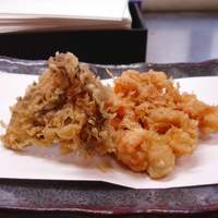 てんぷら天松 日本橋店 - 舞茸と小柱と芝海老のかき揚げ