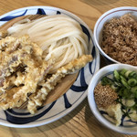 与喜饂飩 - いか天ざるうどん♪ 850円
            (蛸飯セット+250円)