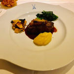 レストラン アラジン - 蝦夷鹿ロースステーキ・根セロリ・ポワブラードソース