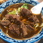 小王牛肉麺舘 - ①皇膳芙蓉牛肉麺580元(≒約2082円)