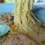 大曲ラーメン - 麺リフト！