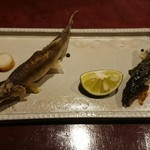 りょうりや 御旅屋 - 琵琶湖　活け鮎　塩焼き　素揚げ