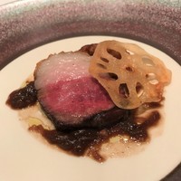 クリマ ディ トスカーナ - 北海道ヒグマ　フランチェズィーナ　赤玉ねぎ　黒胡椒