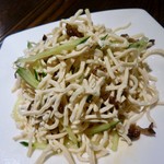 Ichisango Sakaba - 干し豆腐のサラダ？