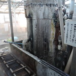 天心軒 - 【その他写真】陽光荘の地獄蒸しの調理場。ここ、夏場はマジ地獄だろう。