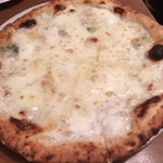 ZUZU - クワトロフォルマッジ