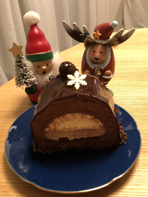 4種のチョコレートを一度に楽しめるクリスマスケーキ By Aki7878 グラマシーニューヨーク うめだ阪急店 Gramercy Newyork 梅田 ケーキ 食べログ