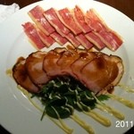 西灘裏街レストラン - 2011.10.8(土)18時訪問　ホルモンを使った創作料理屋さん