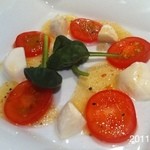 西灘裏街レストラン - 2011.10.8(土)18時訪問　ホルモンを使った創作料理屋さん