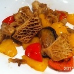 西灘裏街レストラン - 2011.10.8(土)18時訪問　ホルモンを使った創作料理屋さん