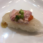 Edomae Bikkuri Sushi - お好みでカワサキ肝付き ボンズジュレで頂います