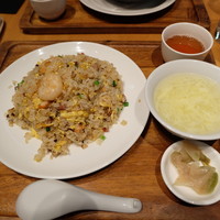 神楽坂 龍公亭 - 五目炒飯（１３００円）