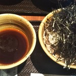 なぜ蕎麦にラー油を入れるのか。 - 