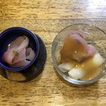 旬ものと日本酒 とみ笑 - 鯉の洗いと酢味噌ねぎ