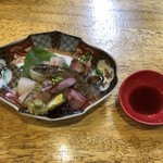 旬ものと日本酒 とみ笑 - 刺身盛合せ