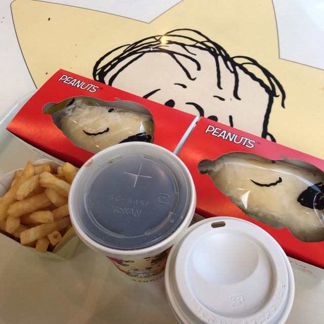 スヌーピー バックロット カフェ Snoopy S Backlot Cafe 桜島 ハンバーガー 食べログ