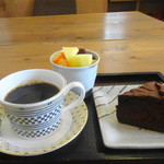 カフェ ビーウエイト - 本日のおやつセット