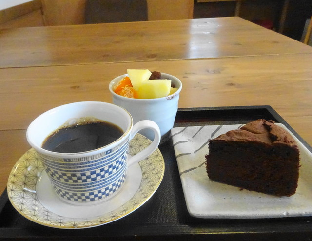カフェ ビーウエイト Cafe Be Wait 洗馬 カフェ 食べログ