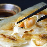 赤坂ちびすけ - みんな大好きエビ餃子！　一匹丸ごと入ってプリプリです＝☆