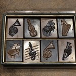 モンロワール - ● メロディー小  1,188円