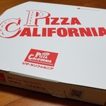 ピザ・カリフォルニア - 外箱♪♪