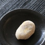 大和甘林堂 - 料理写真:銘菓・鶯餅