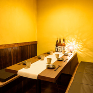 The calm atmosphere of the store is perfect for a date, girls' night out, or group party♪