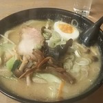 Ganso Sapporo Ya - 味噌野菜ラーメン 1,050円 ♪