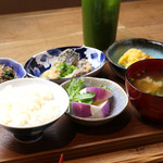 おかえり酒場 さんだるきっちん - 