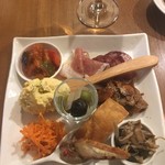 フランス風居酒屋 AUBE 牛フィレ肉とワイン - 