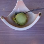 鈴季 - デザートの抹茶アイスクリーム。