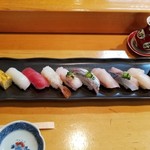 よし寿司 - 雅(みやび)にぎり     にぎり10かん玉子、お吸い物、デザート付