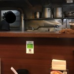 つけめん 玉 - 店内（本日の座席より右まわり）➡