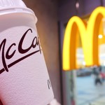 マクドナルド - 人が並んでようがやるよ～ ww