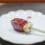 肉割烹 上 - 神戸牛さがりタレ焼き串