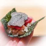 肉割烹 上 - ザブトンと黒トリュフの手巻き 奈良漬け、 フランスプロバンス産黒トリュフ