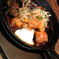 酒家 魚肉菜 虹晴れ - マグロのサイコロステーキ