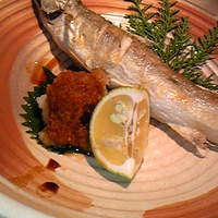 酒家 魚肉菜 虹晴れ - サヨリの塩焼き
