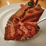 カフェ アマティ - [料理] へレントルテベリー (チョコ) 切り口の アップ♪ｗ