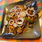 シナモンガーデン - スパイス・野菜たっぷり炒めイカ